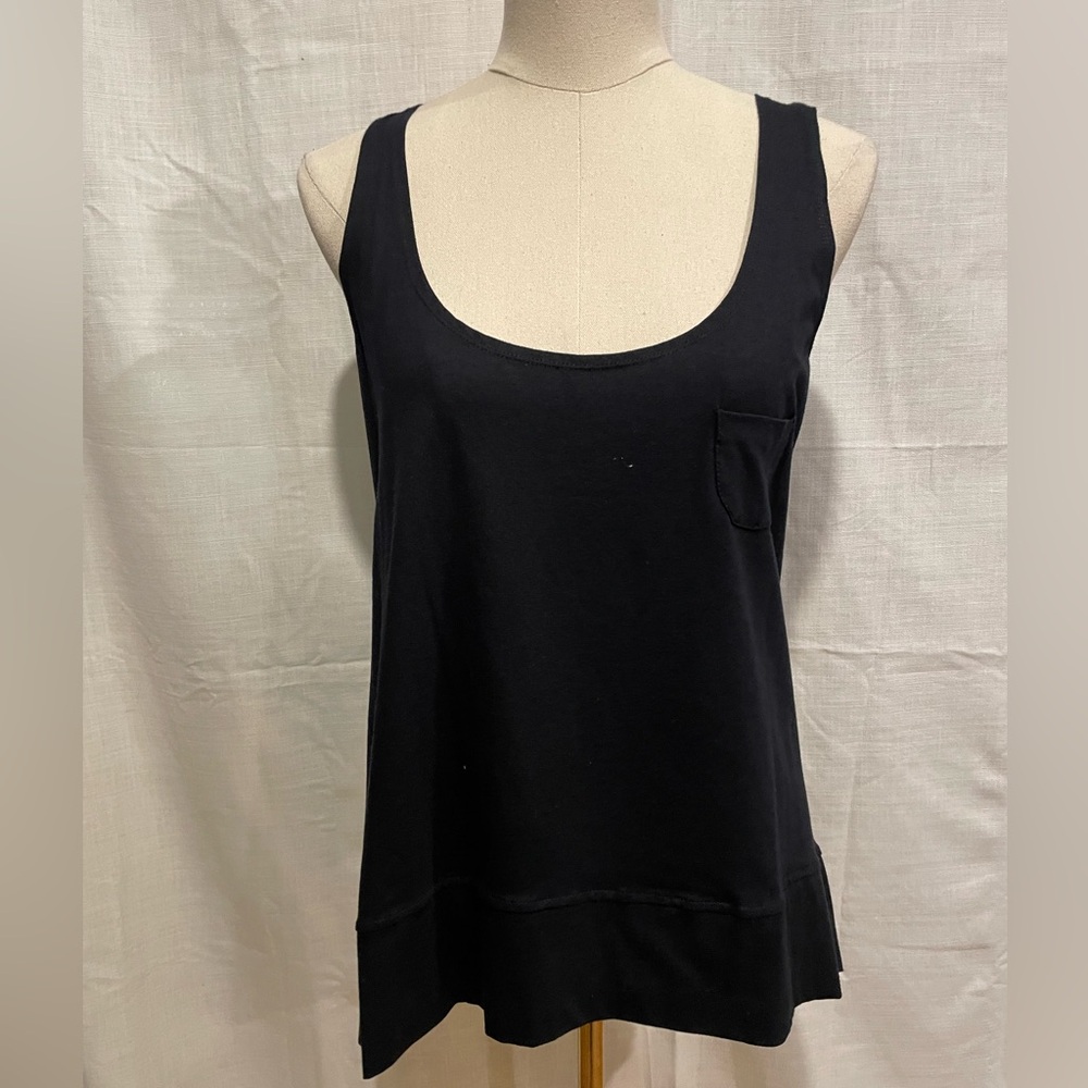 NWT L JUST JILL‎ black tank with pocket